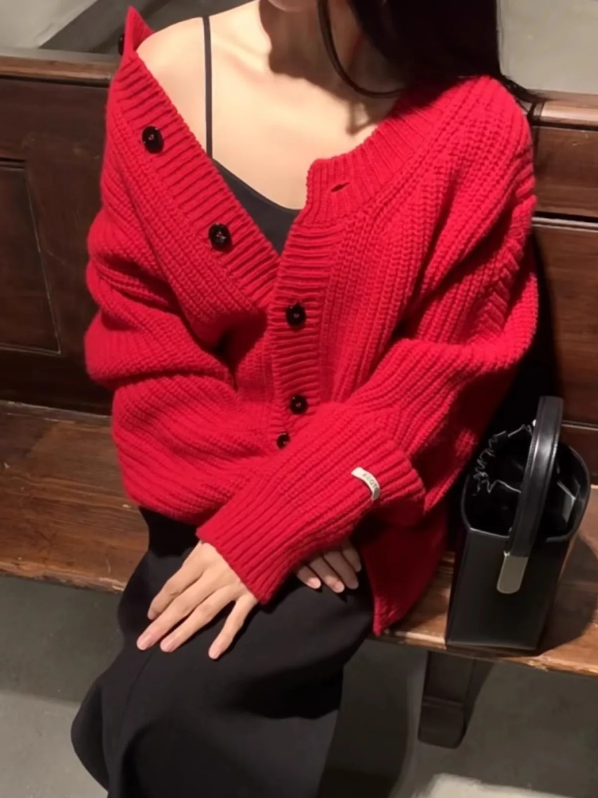 Round neck 100% pure cashmere knitted cardigan women\'s long sleeve spring and autumn red wool base coat