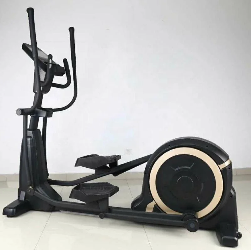 CE-gecertificeerde commerciële crosstrainer met 10,1 '' touchscreen voor GYM