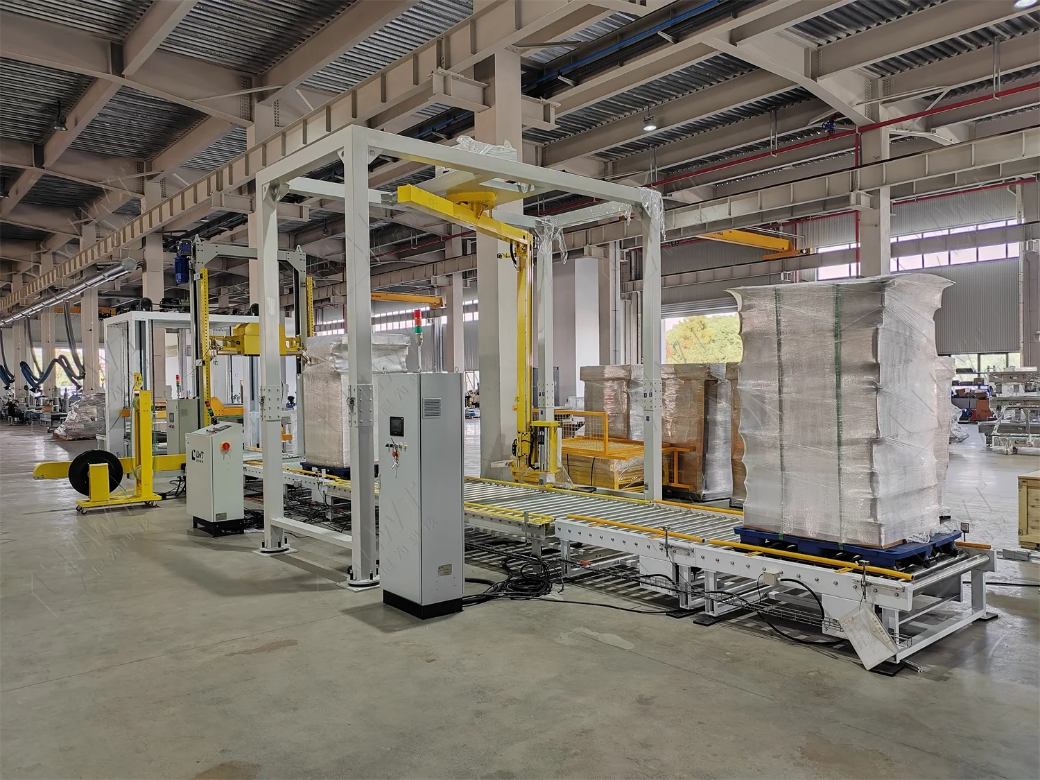 Automatic High Speed Rotating Pallet Stretch Wrapper Rotary Arm Film Wrapping System for Bulk Line Customize
