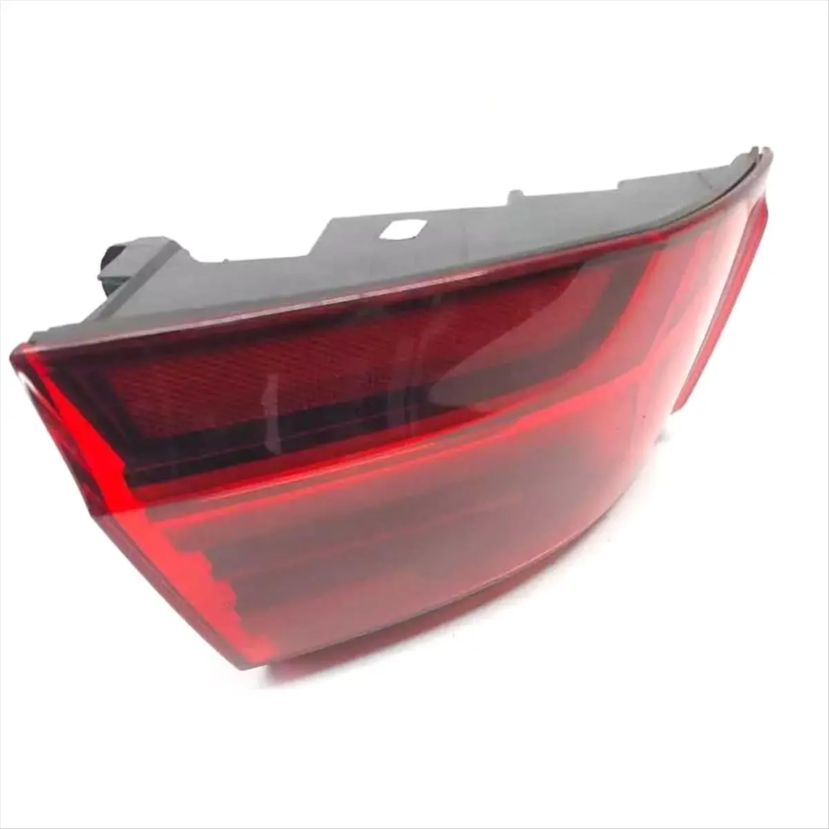 Super Sale Outside Side LED Rear Tail Light Brake Reverse Bumper Stop Fog Light for Audi A6 (C7PA) 2014-2018 Sedan Left