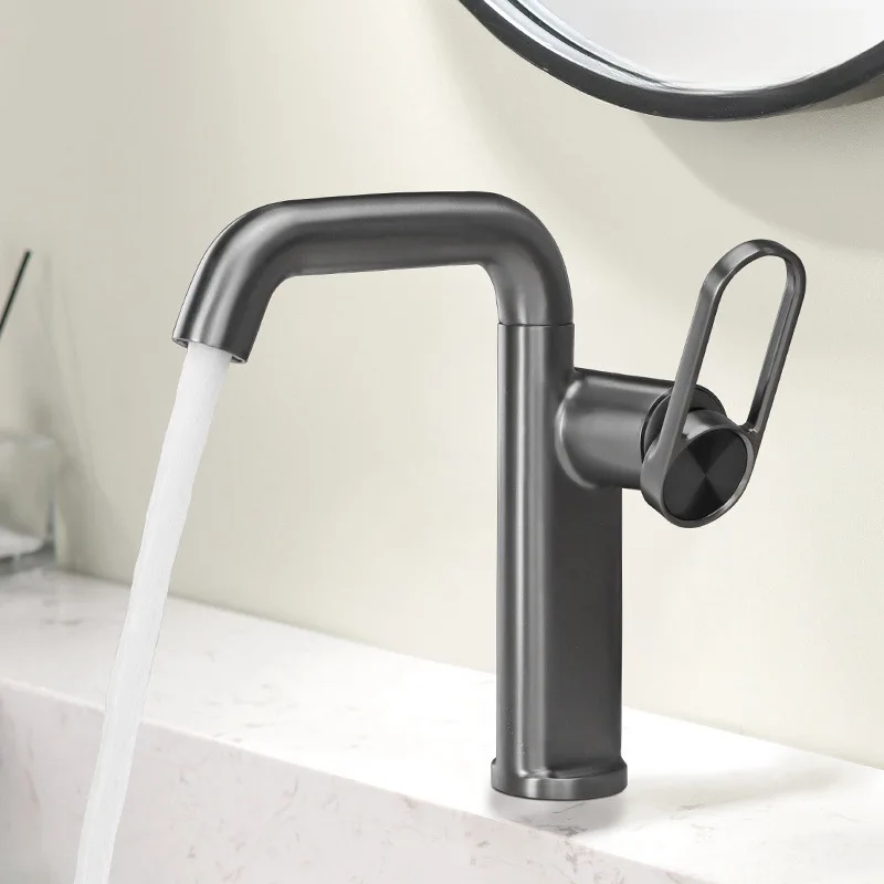 

Single Handle Bathroom Sink Faucet 360 ° Rotation Basin Tap One Hole Hot And Cold Mixer Taps Matte Black