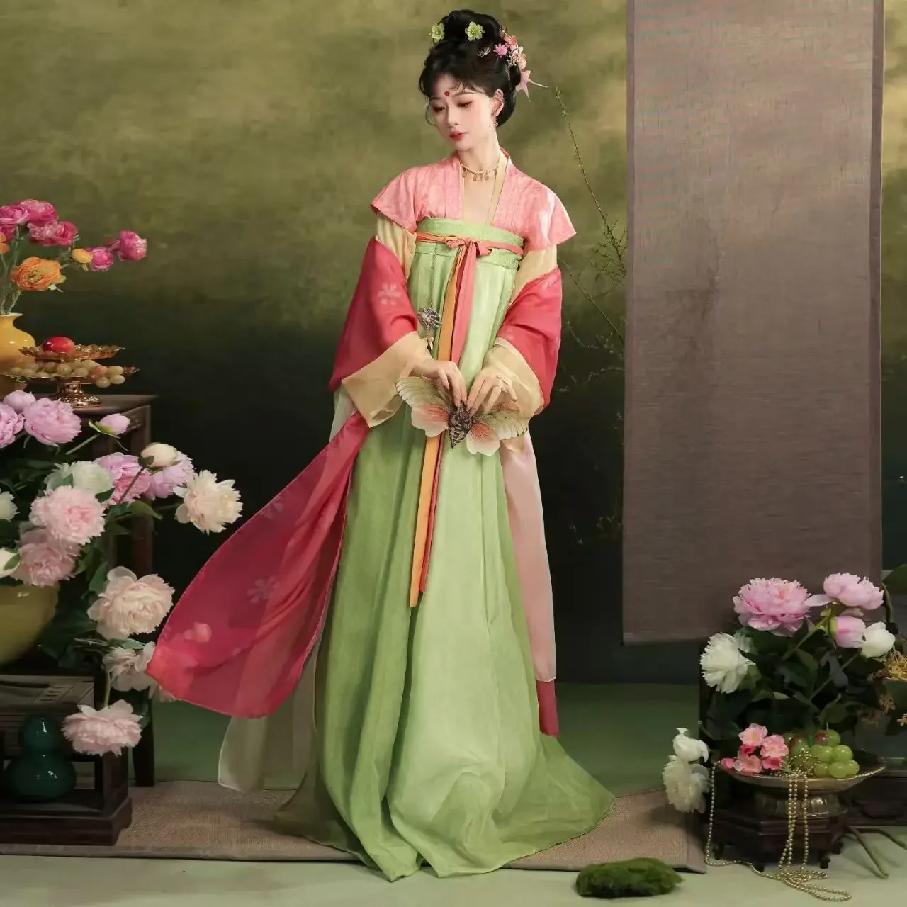 

Riginal Chinese Green Hanfu【Qixiong Ruqun】- Tang Dynasty Po Skirt & Top (Breathable Fairy Aesthetic Spring/Summer Outfit)