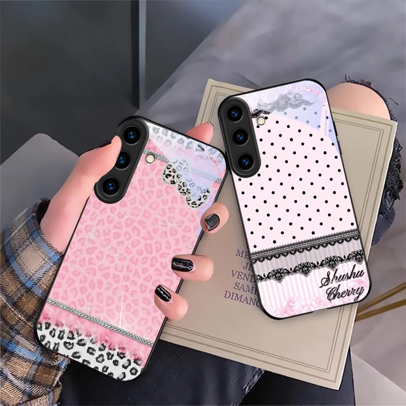 Mysterious lip pattern For Samsung Galaxy S24 FE S23 S22 S21 S20 Plus S26 Ultra S25 Edge S25+ S24+ 22+ Black Glass Phone Case