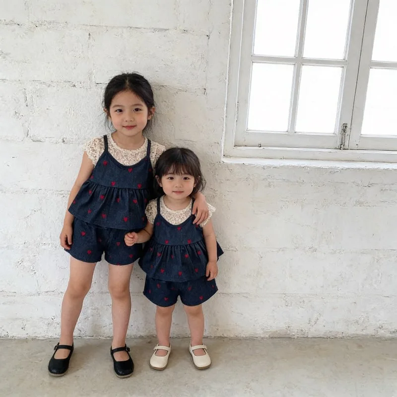 2026 Summer New Girls Sleeveless Denim Clothes Set Baby Girl Heart Print Sling Tops + Shorts 2pcs Suit Kids Toddler Outfits view 2