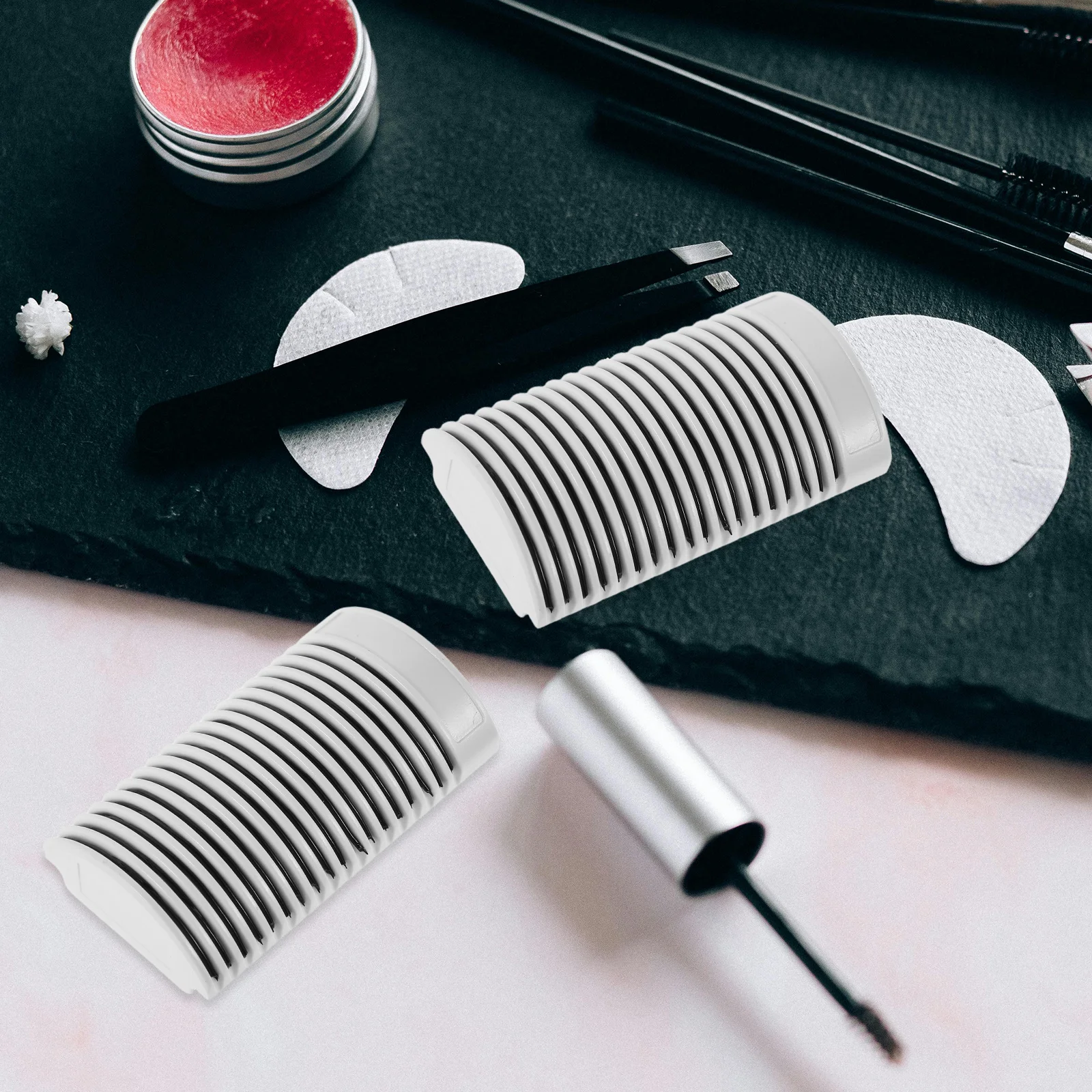 

Eyelash Adhesive Strips Self Adhesive Waterproof Sweatproof Invisible Natural Look Longlasting for Various Occasions Makeup