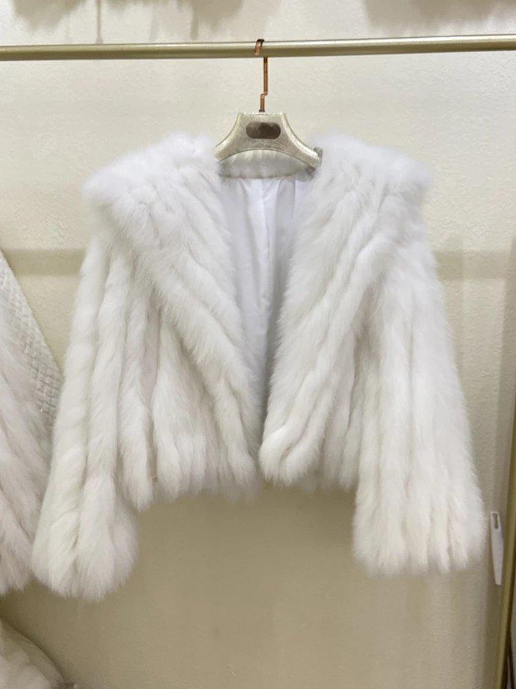 New Arrival Women Winter Fashion Real Fox Fur Collar Warm Lady's Short Natural Fur Overcoat