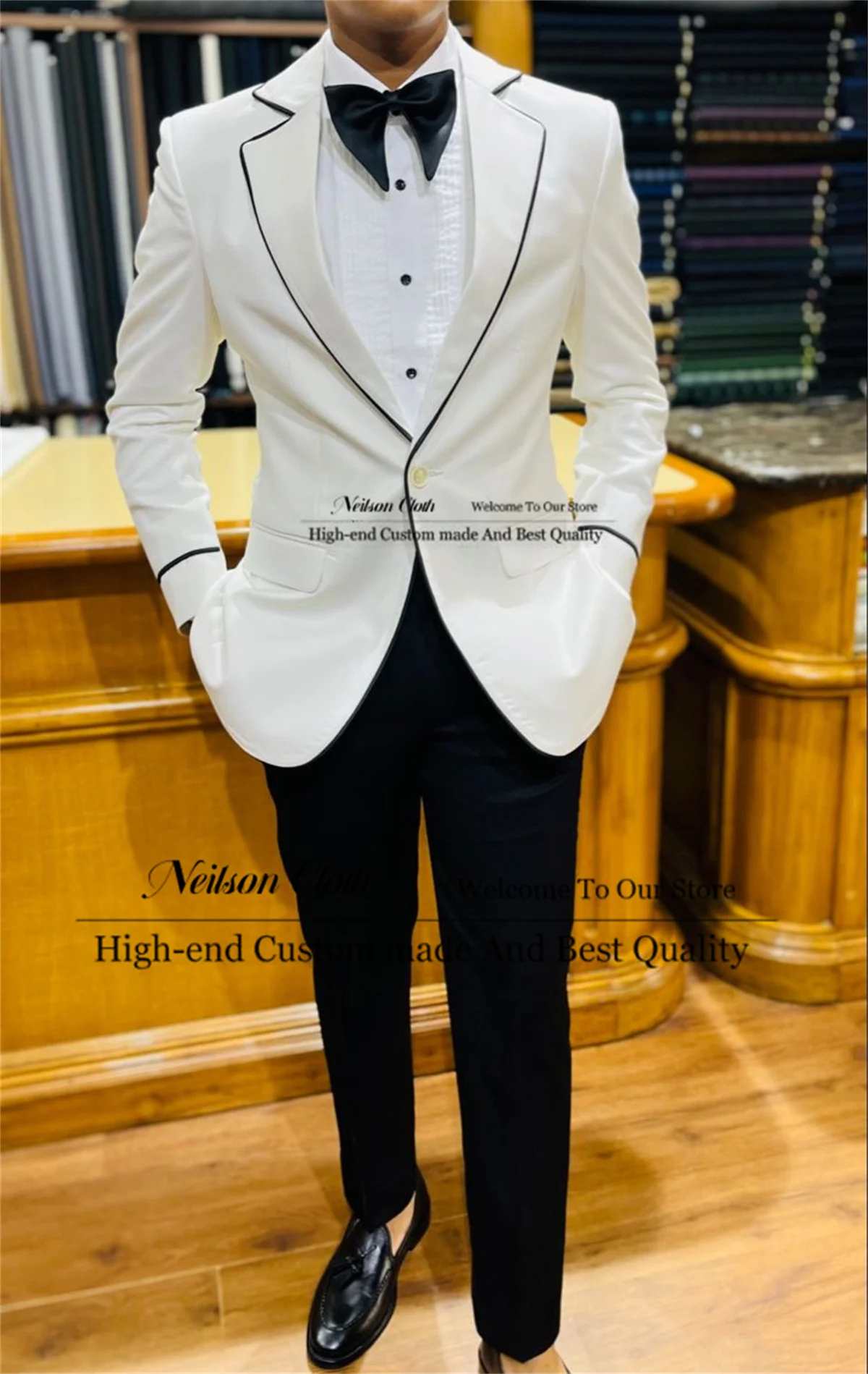 

Formal White Jacket Male Prom Blazers 2 Pieces Sets One Button Groom Wedding Tuxedos Customized Notched Lapel Costume Homme