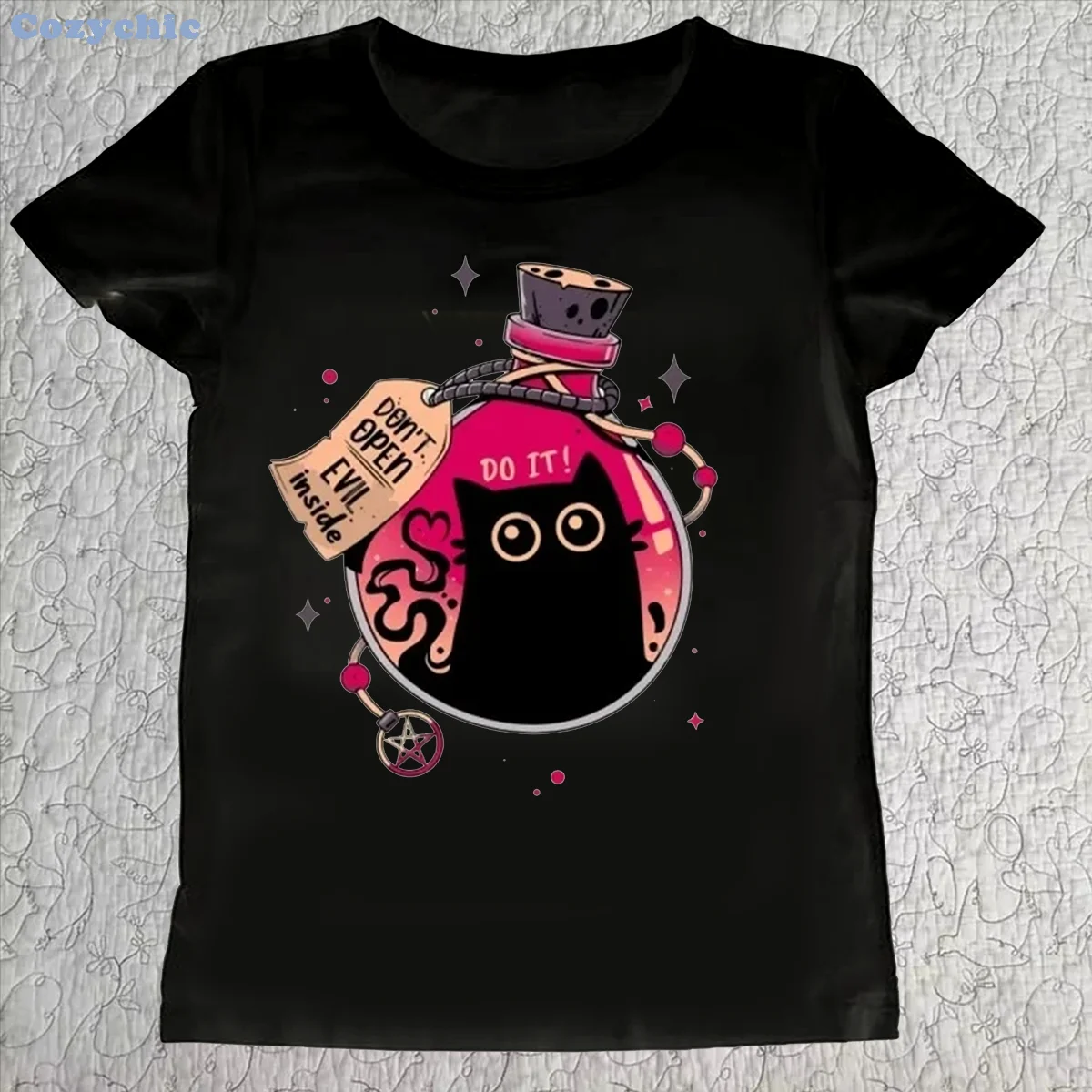 Böse schwarze Katze in der Flasche T-Shirt Sommermode T-Shirt Kurzarm weibliche Katzenmuster Kleidung Street Fashion Kleidung Y2K
