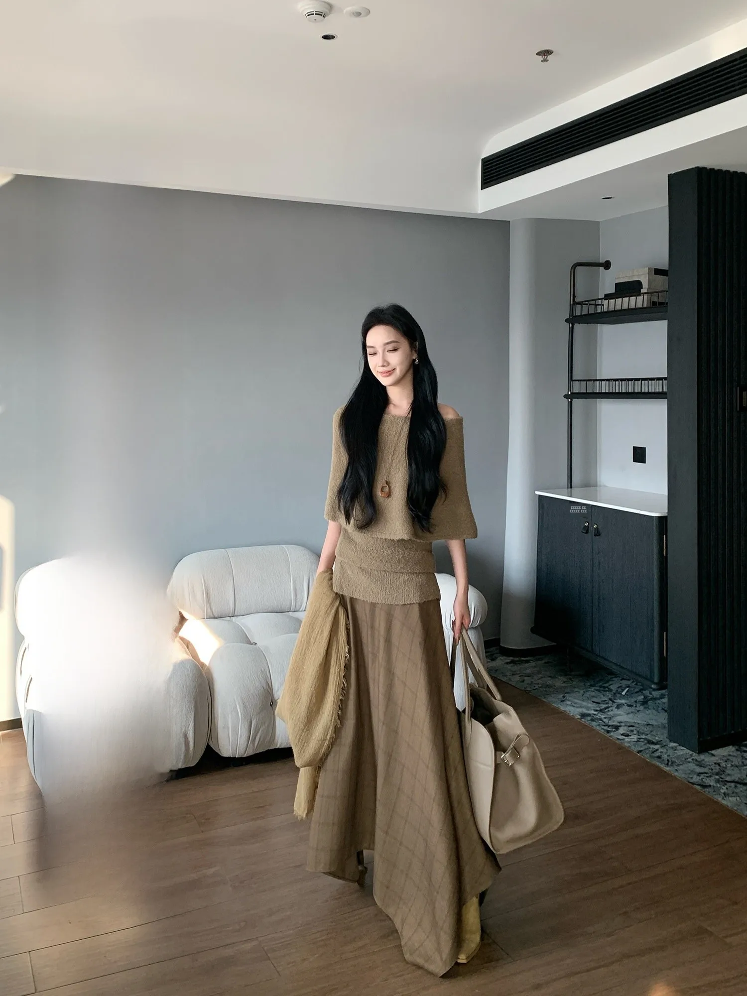 

Женский вязаный свитер с длинными рукавами для ранней осени, повседневный, свободного кроя, удобный, из мягкой шерстяной смеси, модный, базовый цвет