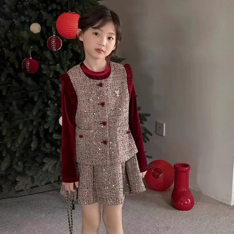 

Новый стильный комплект для девочек: жилет и короткая юбка в университетском стиле, весна-осень 2026