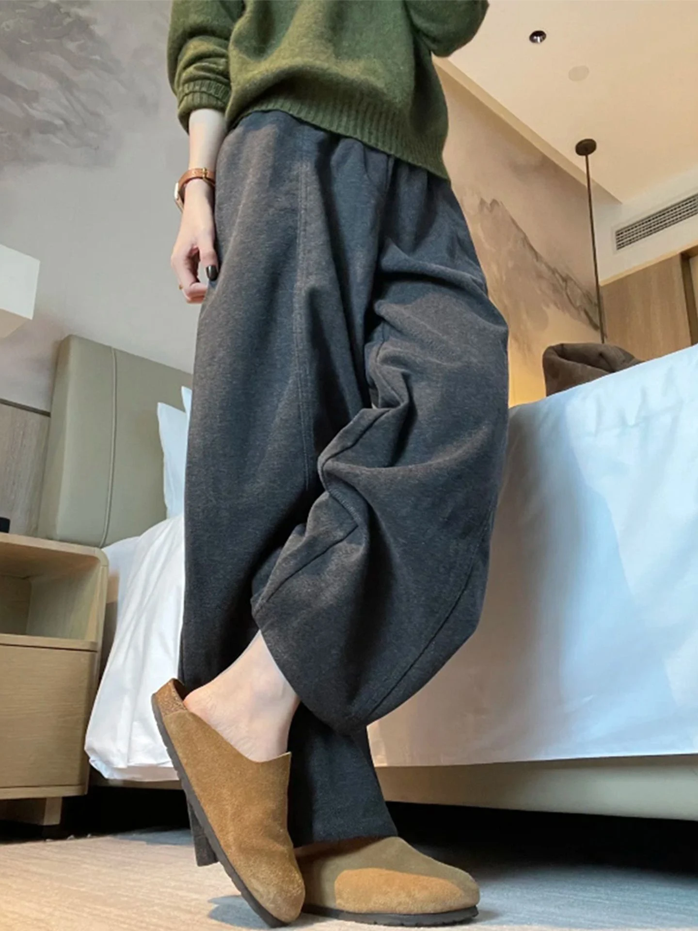 

Comfortable Thickened Woolen Wide Leg Pants Women's Casual Loose Fit Trousers Autumn Winter Grey Fleece Lined Pants