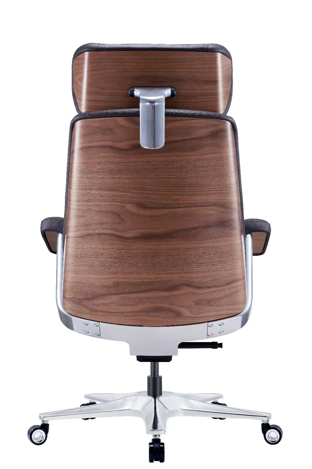 Boss Office Chair Exclusive Sale to VIP Businessman