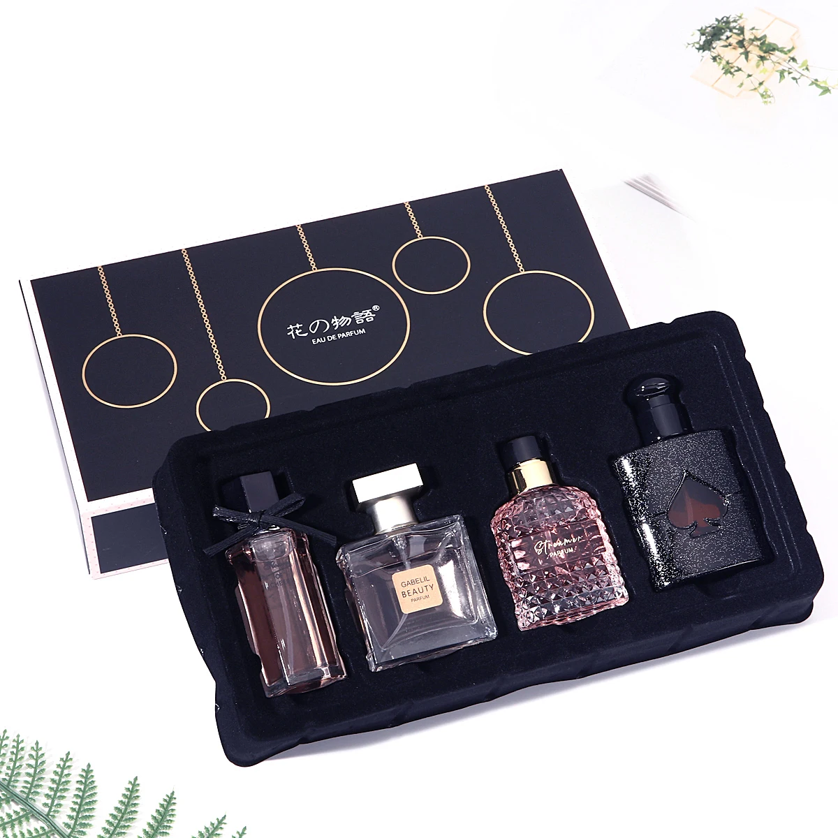 عطر نسائي أصلي 105 مللي صندوق هدايا مكون من أربع قطع عطر طازج يدوم طويلاً أو دو برفوم نباتي برائحة زهور طازجة