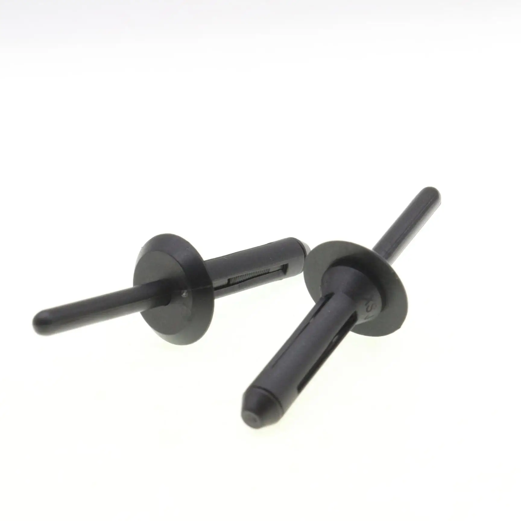 20 قطعة قبضة برشام أعمى التجنيب كليب لكرايسلر سيروس 1995 دودج كارافان 1995 استبدال مباشر النايلون الأسود جزء 6501509