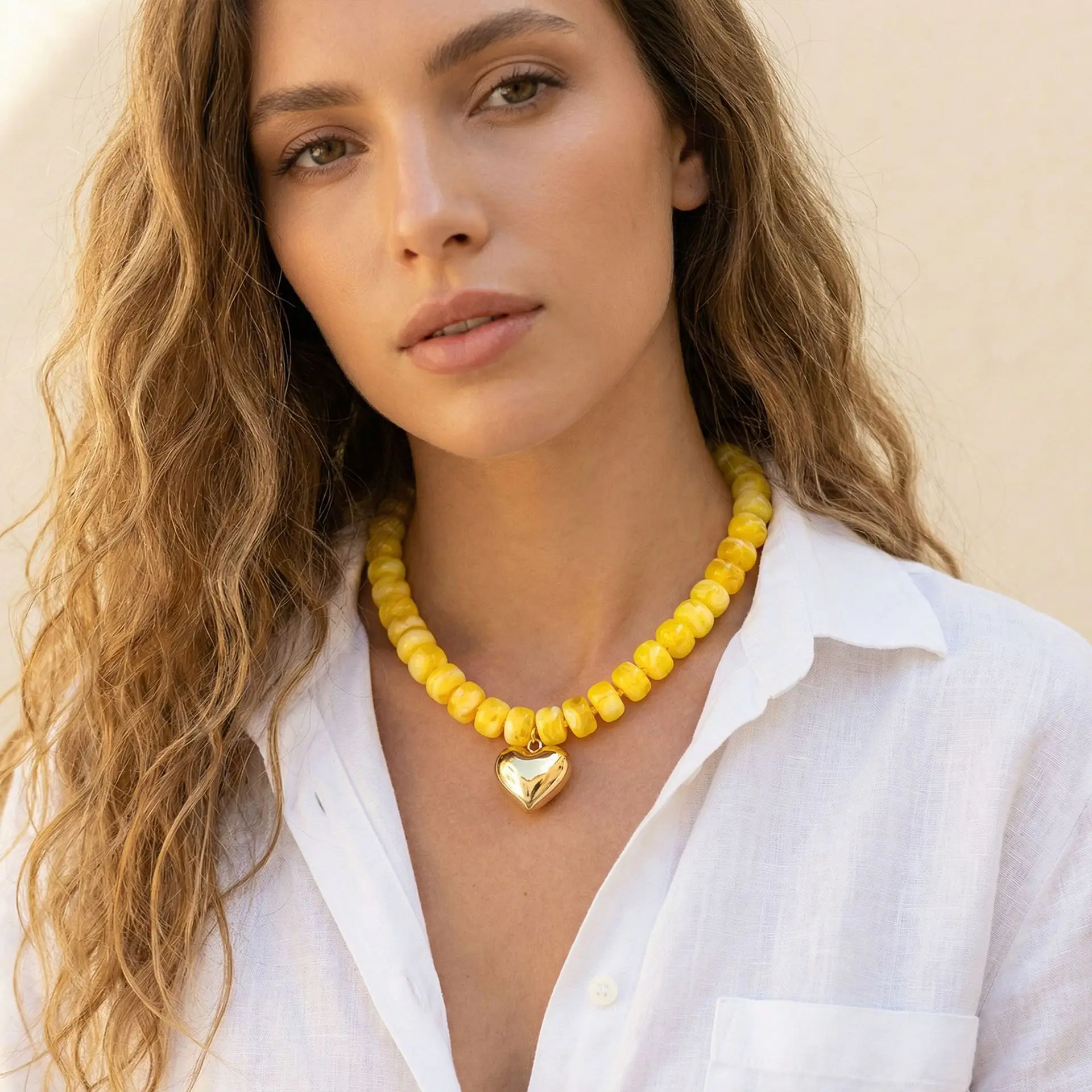 Fashion Colorful Acrylic Geometric Round Beads Heart Pendant Necklace Boho Love Heart Beaded Choker Necklaces Women Jewelry Gift