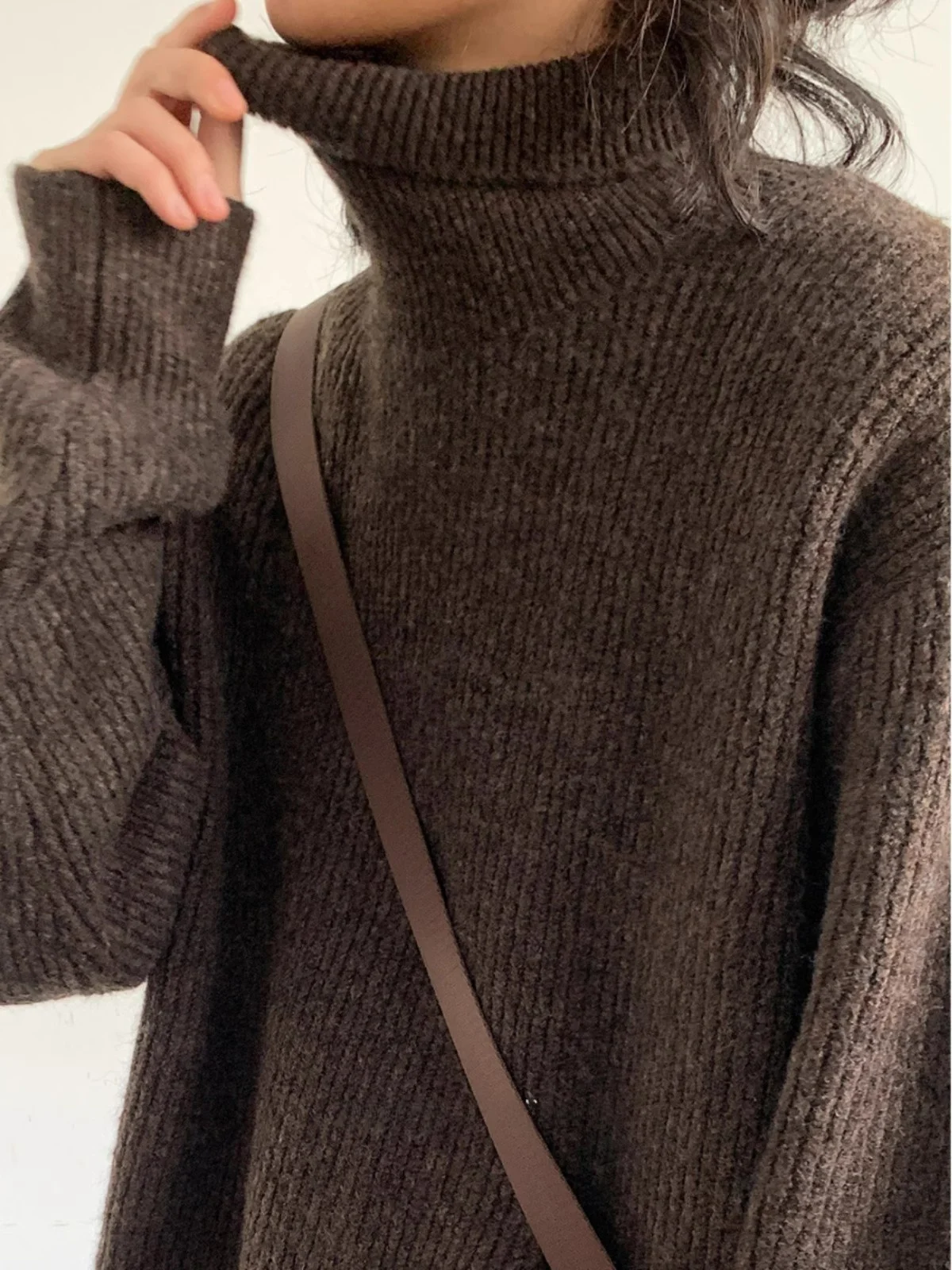 

Нейтральный японский вязаный свитер с высоким воротником, однотонный, базовый, свободного кроя, осенне-зимний пуловер-топ