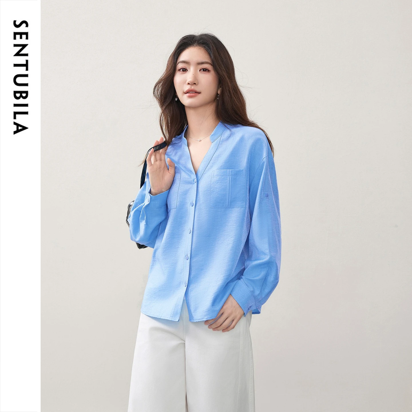 SENTUBILA Women Autumn Shirt 2026 Ladies V-Neck Drop Shoulder Glossy Shiny Acetate Lyocell Fabric Two-Wear Sleeves Top 163CA7827