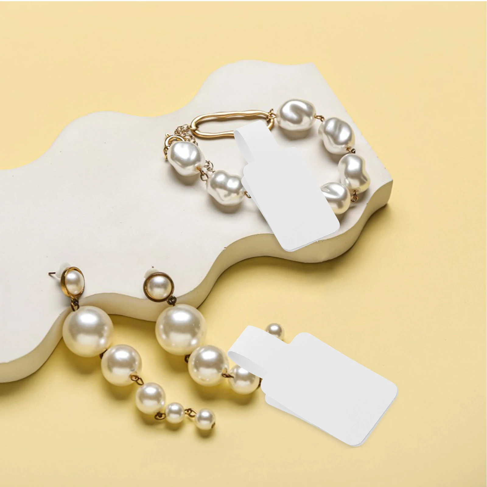 

200pcs Price Jewelry Display Hanging Tags Self Adhesive White Paper Blank Labels for Jewelry Necklace Display No Residue