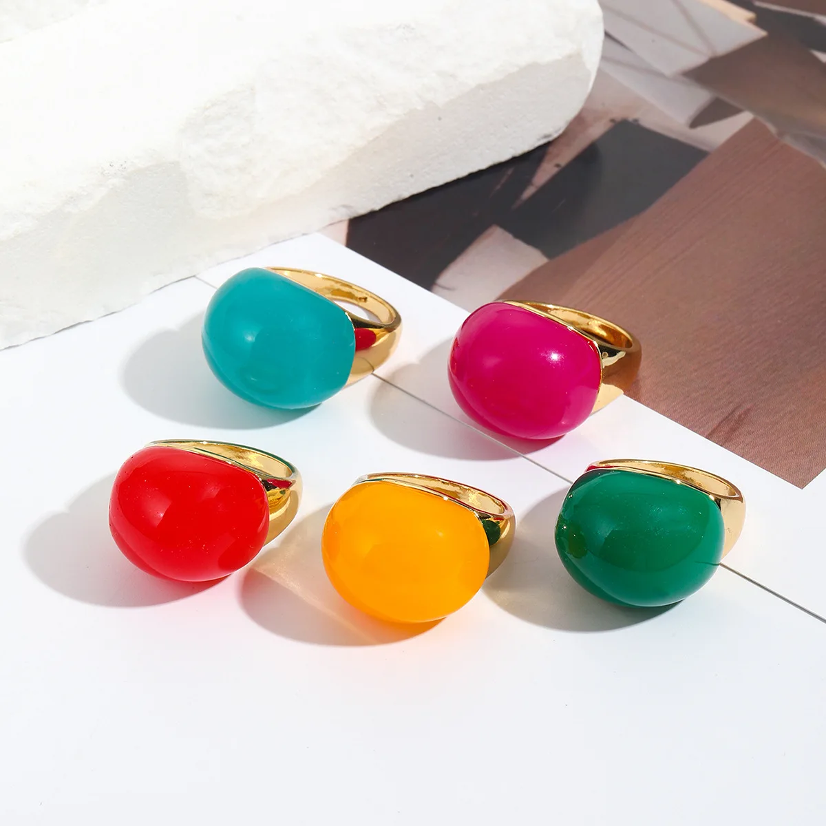 Exaggerated Fashion Rainbow Colorful Geometric Resin Oval Gold Color Metal Ring For Women Girl Wedding Party Vintage Jewelry INS