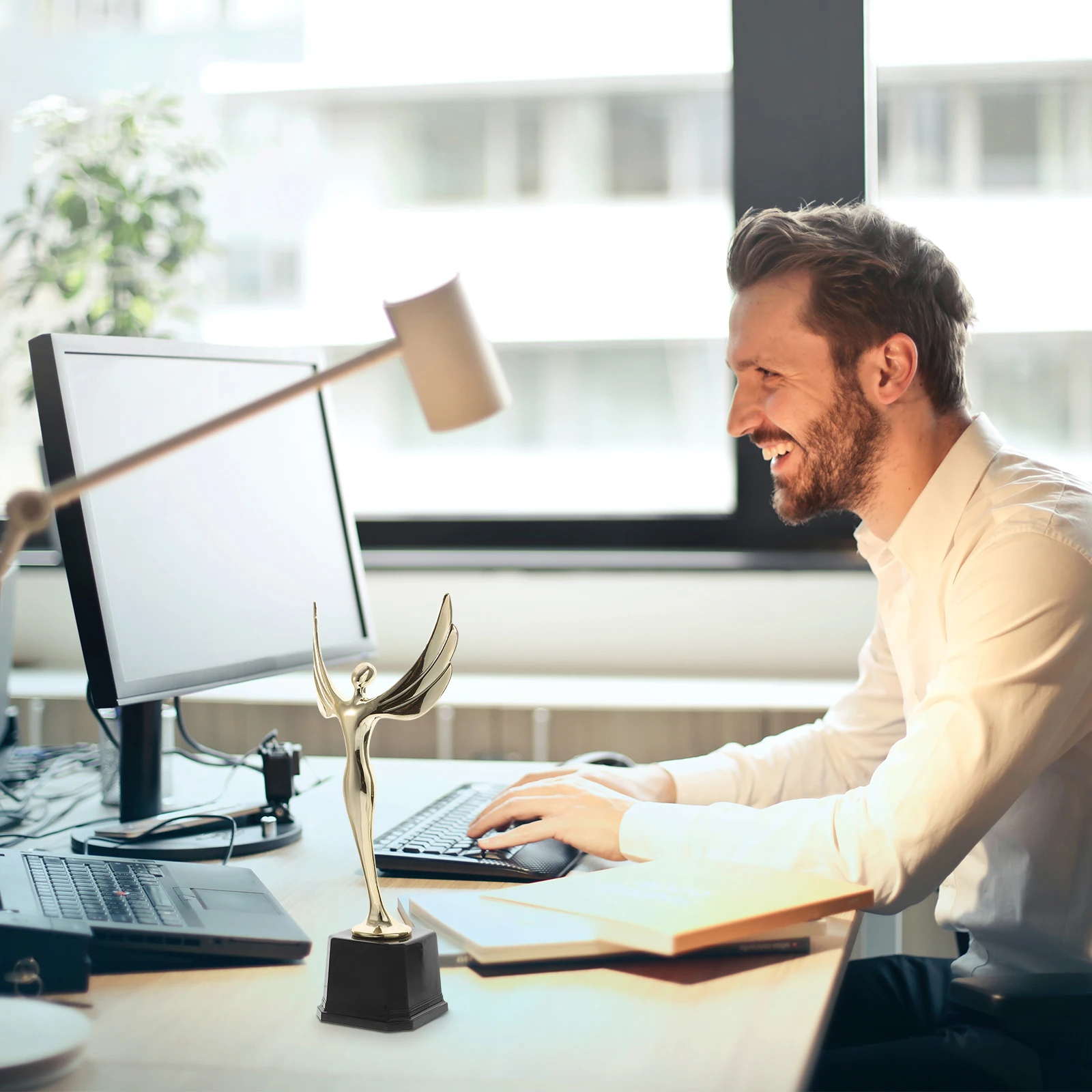 

Трофей Обучающий институт Школа Прочная награда Трофеи Победитель Золотой Эксклюзивный честь