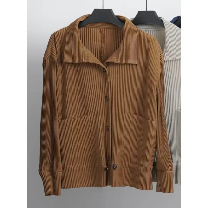 Miyake Giacca plissettata a pieghe Donna Risvolto monopetto Solido Casual Camicetta da pendolare 2025 Autunno Nuova giacca allentata di personalità