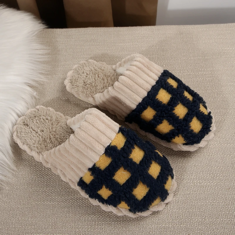 2024 Winter Women Fashion Warm Plaid Plush Slippers Women Soft Sole Indoor Home Non-slip Comfortable Cotton Shoes Slides Women