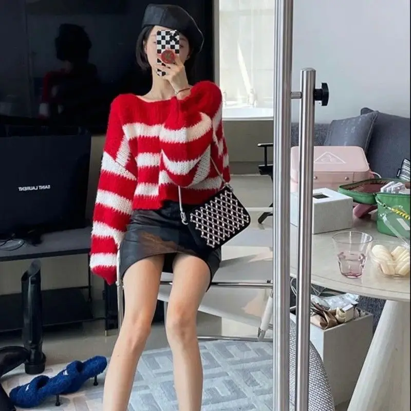 2023 New Spring and Autumn Fashion Round Neck Stripe Printed Lantern Sleeves Loose Relaxed Oversized Ultra Short Knitted Sweater
