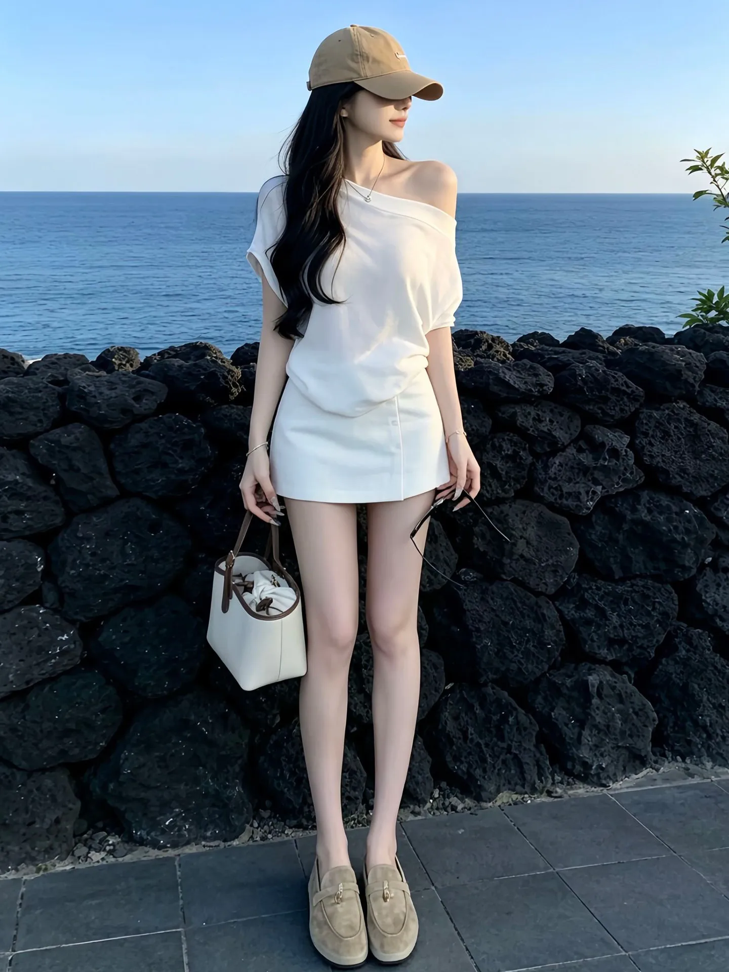 

Summer Island Vacation Unique Beautiful Shoulder Bared White Wrap around Short Skirt Women's Fashion Set High Waist Short Skirt