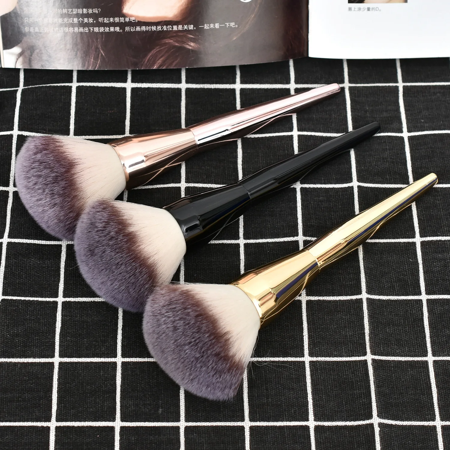 1 pçs pincéis de maquiagem tamanho grande fundação pó rosto blush escova macia rosto grande cosméticos fundação macia compõem ferramentas