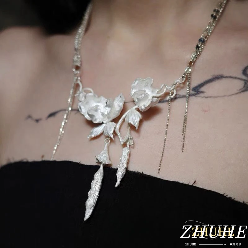 

The Spring Flower-shaped Pea Knot Necklace In A Retro Style Is A Perfect Gift For Women's Jewelry And Accessory Parties