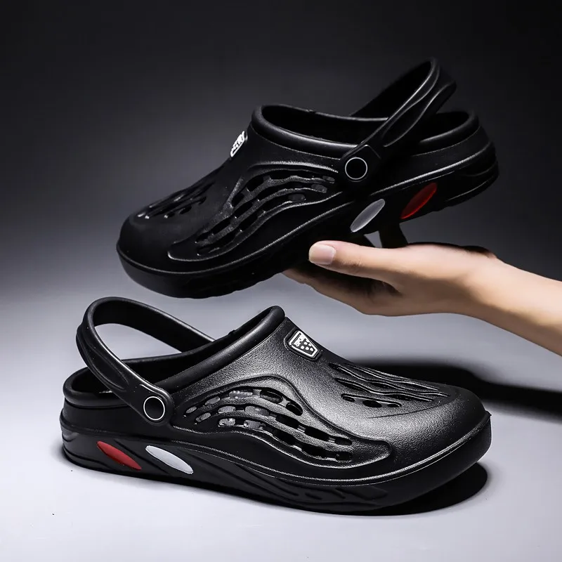 Men's large size clogs sandals2026New anti-slip, wear-resistant soft-soled closed-toe beach slippers
