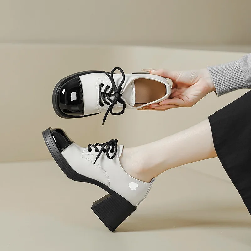 Women's Shoes French Style Square Head Small Leather Shoes Lace Up Women's Loafers Fahion Patent Leather Thick Heel Single Shoes
