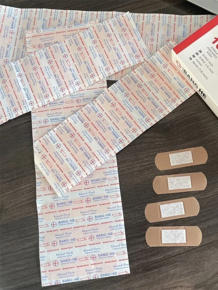 PE Adhesive Plaster, Assorted 4 Sizes Bandages, Breathable Wound Plaster, Waterproof Bandages, 100Pcs First Aid Supplies