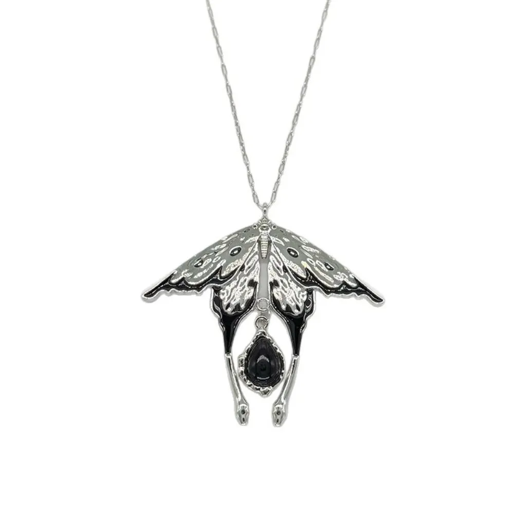 New Gothic Moth Pendant Necklace Winged Moth Dark Aesthetic Choker Necklaces Metal Butterfly Sweater Chain Women