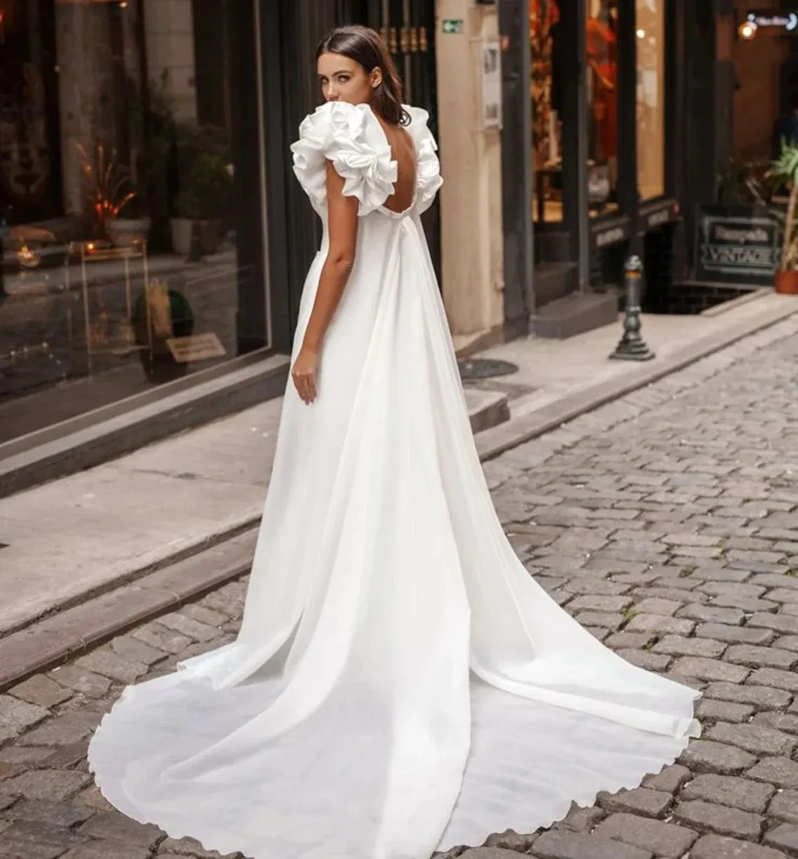 Abito da sposa bohémien con scollo a v classico da donna elegante con spacco laterale pieghe senza maniche abito da sposa da spiaggia personalizzato nuovo 2024