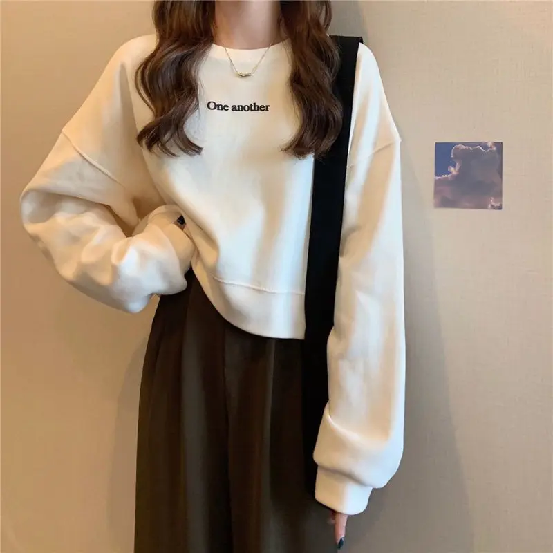 Koreanisches Mode-Sweatshirt mit Rundhalsausschnitt für Damen, Herbst, dünn, locker, Bestie-Match-Top