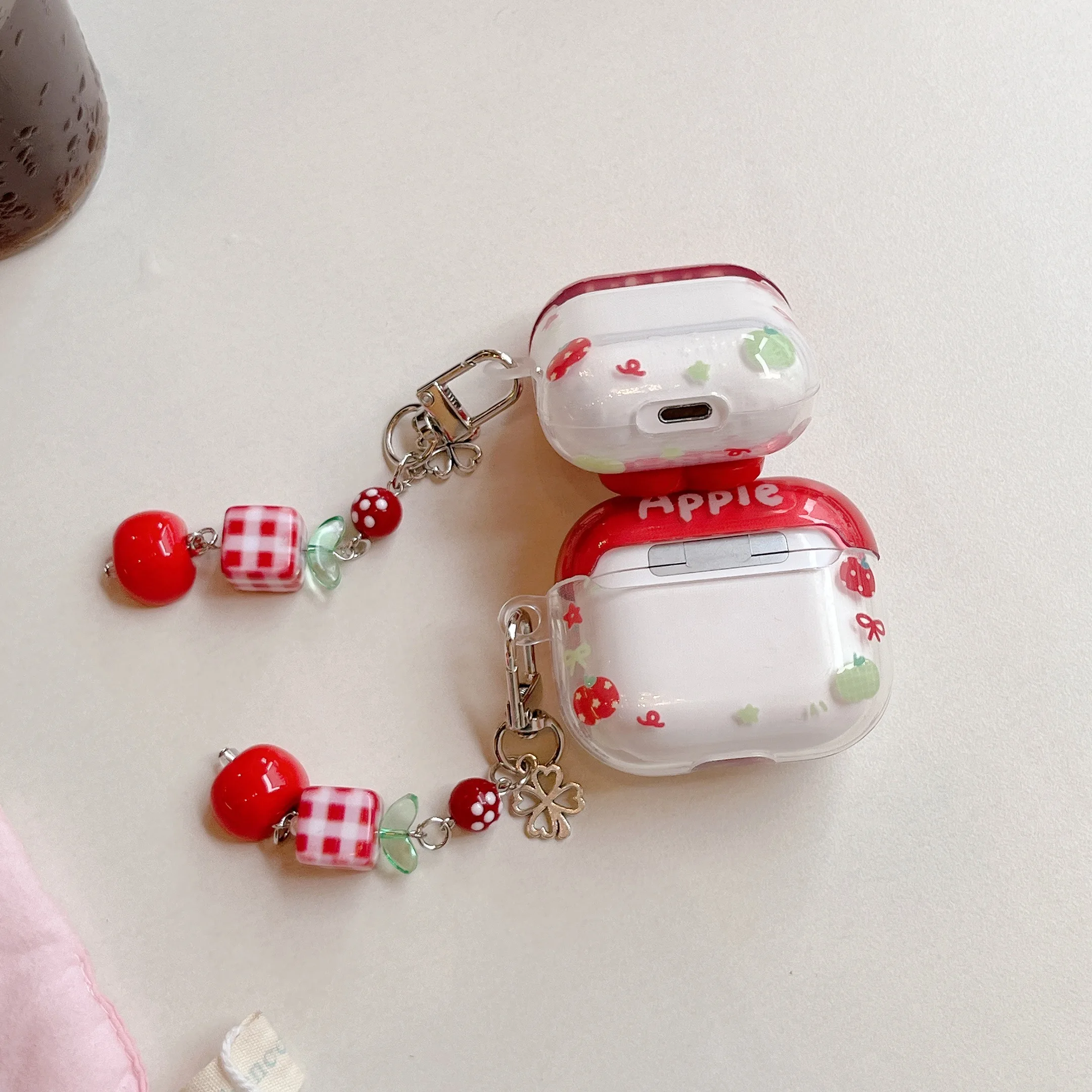 قلادة Apple مجانية مناسبة لحافظات سماعات AirPods 1/2/3/4 & Pro/Pro 2 - حافظة واقية لسماعات الأذن مضادة للانزلاق والصدمات، هدية عيد الميلاد، تعطي للأصدقاء أو العائلة أو الزملاء!