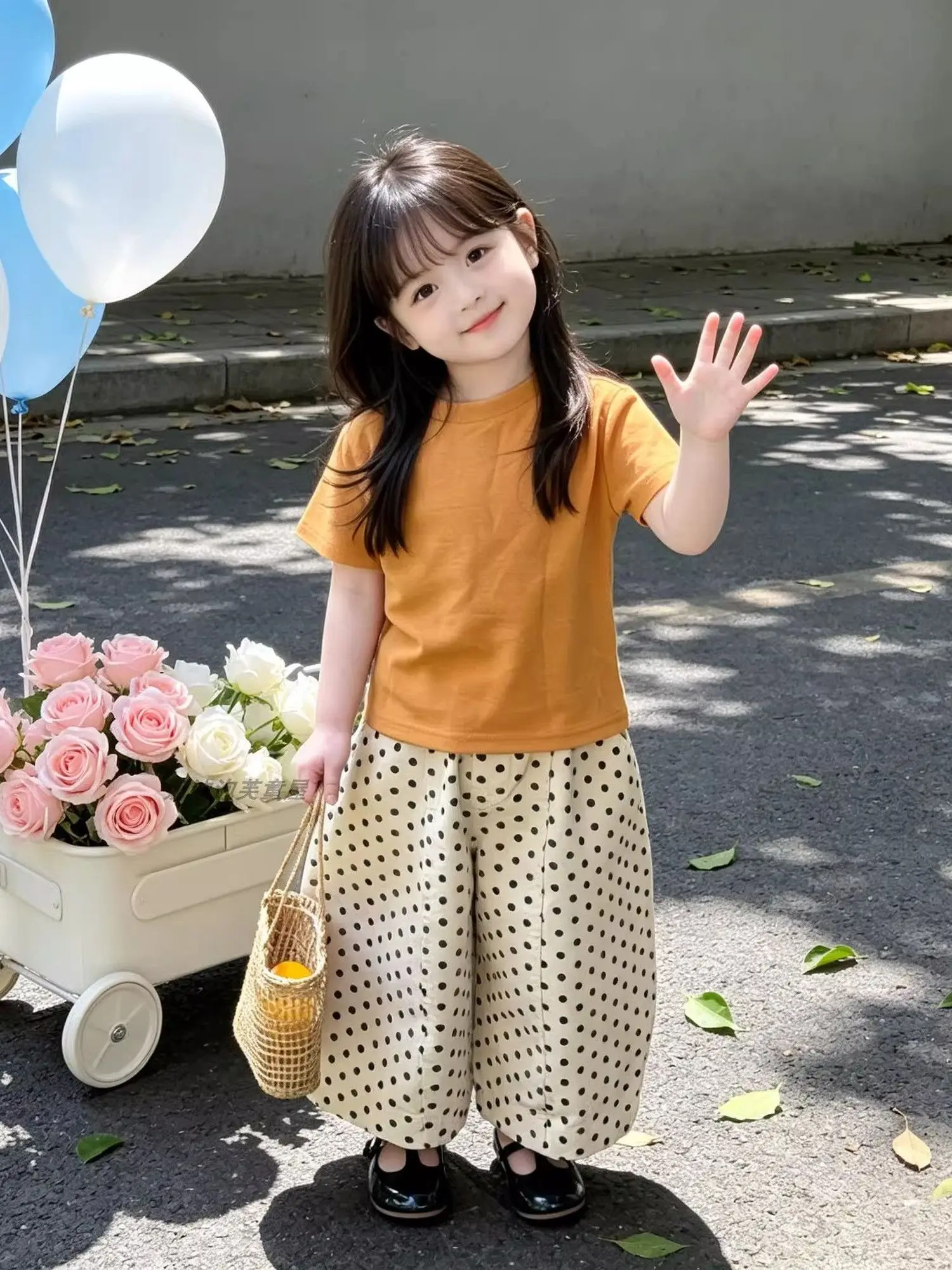 

Summer Polka Dot Short Sleeve T-Shirt And Pants Casual Lightweight Set for Little Girls Cute And Stylish Two-Piece Outfit