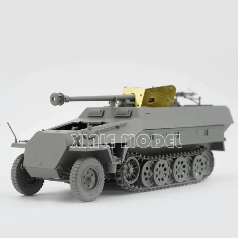 Border Model Building Kits 1/35 BT-043 German Sd. Kfz.251/22 75MM Pak40 "Pakwagen" D for Military Toy Model Hobby Collection