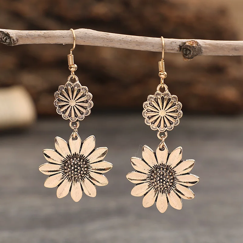 Ethnic Gold Color Carving Sunflower Earrings Vintage Metal Die-casting Pattern Flower Dangle Earrings for Women