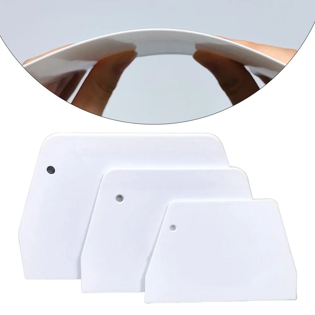 Set of 3 PP Plastic Trapezoidal Scrapers with Thin Blades for Smoothing Putty Boards and Other Application Tasks