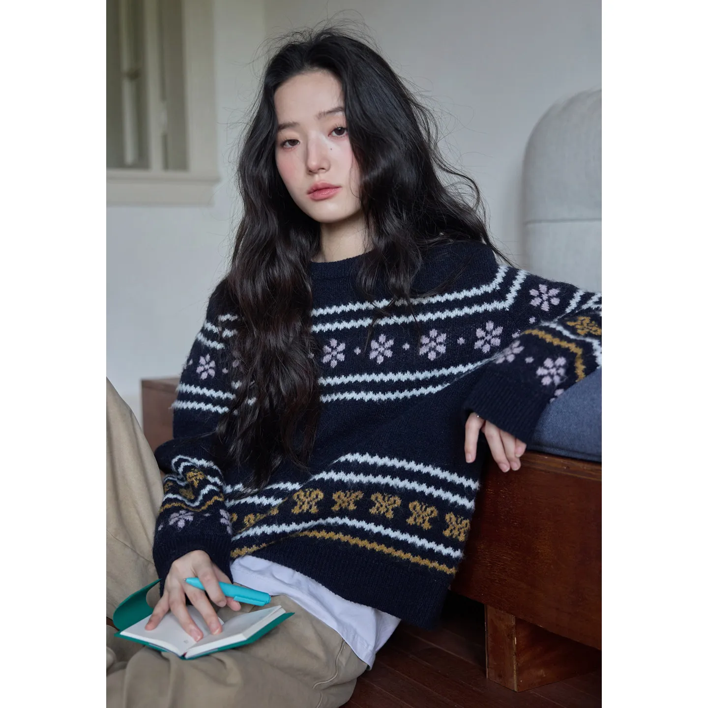 Contrasting color national jacquard cashmere pullover winter women's round neck soft waxy loose sweater