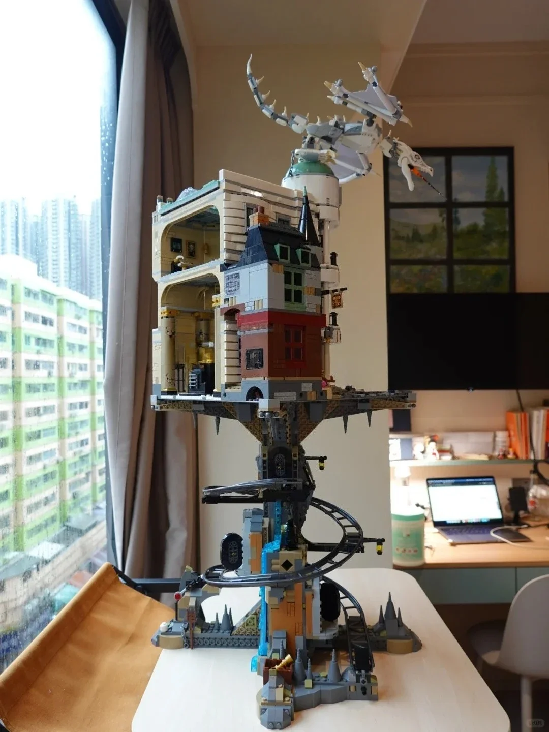 

2026 Collection of bank building models for home decoration 76417, Christmas and birthday gifts.