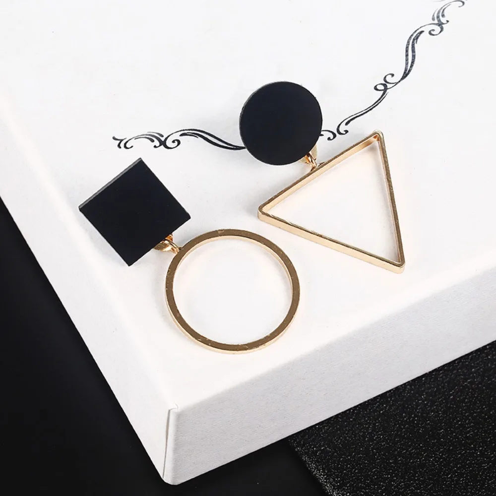 1pair Fashionable and Simple Asymmetrical Triangular Earrings for Women Exuding A Sophisticated Korean Style Long-style Earrings