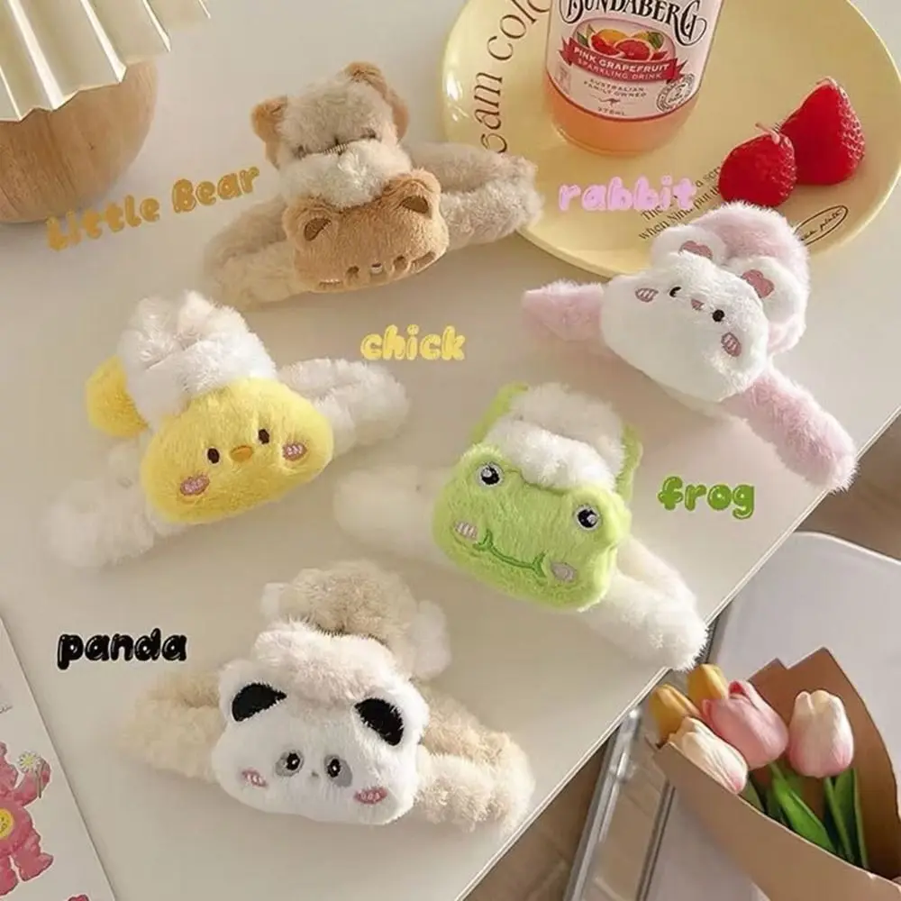 Fashion Doll Plush Panda Hair Claw Acrylic Frog Animal Shark Clip Korean Style Large Size Winter Cross Hair Clip Daily