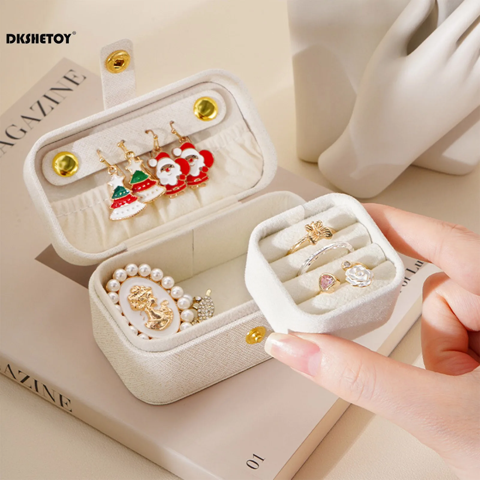 

Travel Jewelry Display Organizer Box Dustproof Jewelry Packaging Case for Stud Earrings Rings Necklaces