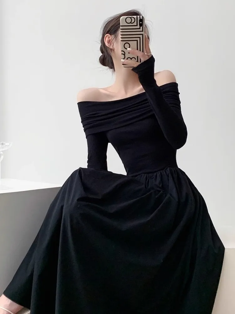 

Black One Shoulder Dress For Women With Spring And Autumn Pleats And Patchwork Design, Irregular Slim Fit Dress