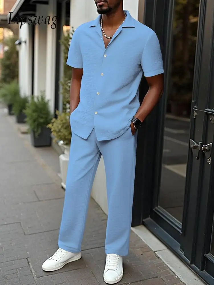 

Летний повседневный мужской комплект 2026: модная рубашка с коротким рукавом на пуговицах и брюки, винтажный однотонный костюм-двойка