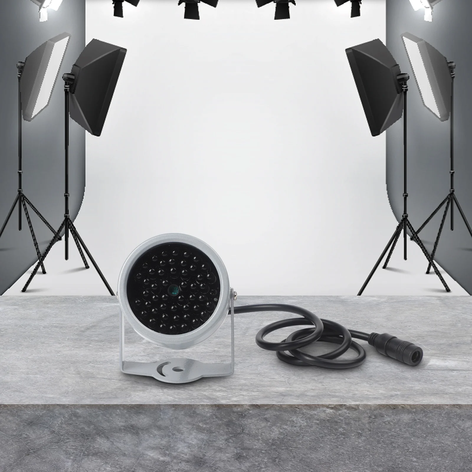 940nm Infrared LED Iluminator Temperature Resilience Infrared Lluminator 48LED Infrared Fill Light For CCTV Camera Fill Light