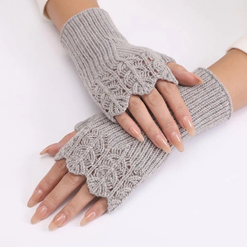 Cute Vintage Knitted Gloves Hollow Out Half Finger Fingerless Gloves Korean Style Touch Screen Crochet Flower Mittens Girls